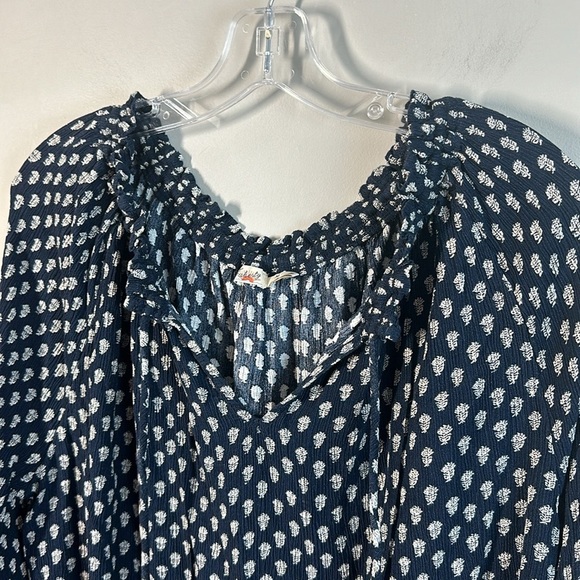 Faherty Emery Peasant Blouse Boho Tie Gauzy Size M Ditsy Floral Lotus Pattern - Picture 7 of 15